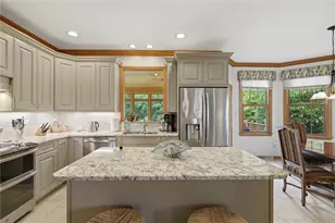 381 Cobblestone Cir, Robinson Twp, PA 15136 - Photo 13