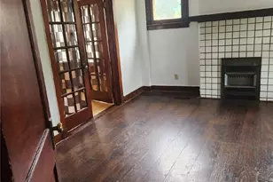 2381 E Beckert, Pittsburgh, PA 15212 - Photo 7