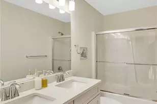 1048 Honey Locust Dr, Jeannette, PA 15644 - Photo 23