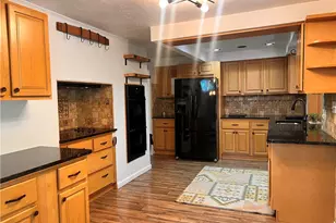 306 Black Walnut Dr, Salem Township, PA 15601 - Photo 13