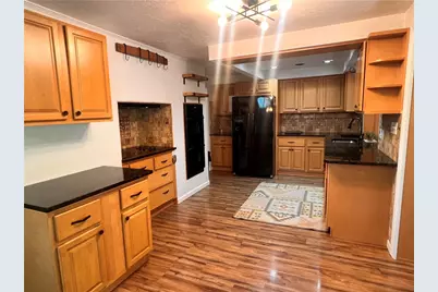 306 Black Walnut Dr, Salem Township, PA 15601 - Photo 13