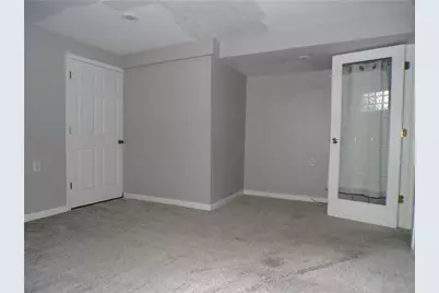 211 Hummingbird Hl, Cranberry Township, PA 16066 - Photo 15