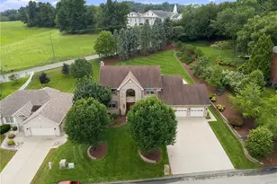 9551 Downing Pl, North Huntingdon, PA 15642 - Photo 3