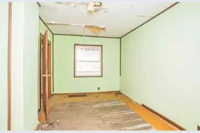 214 Upper Clinton St, Canoe Banks Twp, PA 15772 - Photo 9