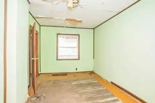 214 Upper Clinton St, Canoe Banks Twp, PA 15772 - Photo 9
