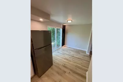 2312 Spokane Ave, Pittsburgh, PA 15210 - Photo 11