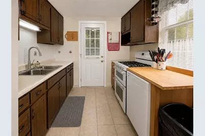 3618 Manuel St, Pittsburgh, PA 15214 - Photo 9