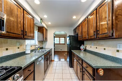 10547 Melrose Dr, North Huntingdon, PA 15642 - Photo 27