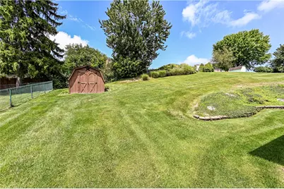 10547 Melrose Dr, North Huntingdon, PA 15642 - Photo 5