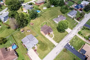 10547 Melrose Dr, North Huntingdon, PA 15642 - Photo 9