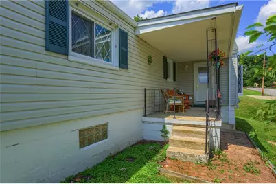 700 Smiley St, Ellwood City, PA 16117 - Photo 9