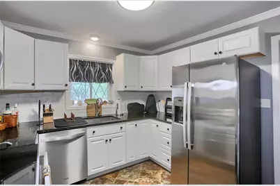 700 Smiley St, Ellwood City, PA 16117 - Photo 23