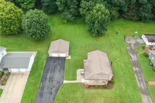 501 Palo Alto Dr, Perry Township, PA 16117 - Photo 5
