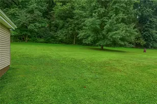 501 Palo Alto Dr, Perry Township, PA 16117 - Photo 17