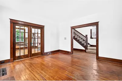 56 Perryview Avenue, Pittsburgh, PA 15214 - Photo 9