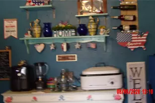 1041 W Ridge Ave, Sharpsville, PA 16150 - Photo 3