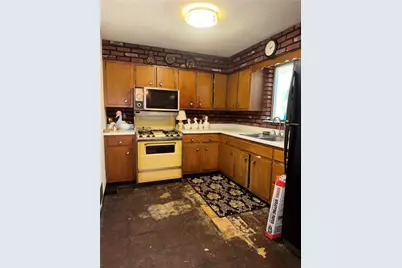 13 Sunset Ln, Liberty Boro, PA 15133 - Photo 13