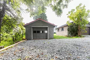 127 Braddock Rd, East Huntington, PA 15666 - Photo 7