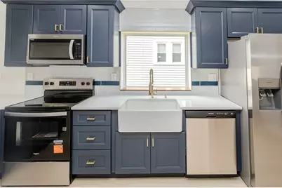 127 Braddock Rd, East Huntington, PA 15666 - Photo 9