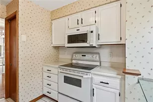 141 Spruce Ct, Ross Twp, PA 15229 - Photo 17