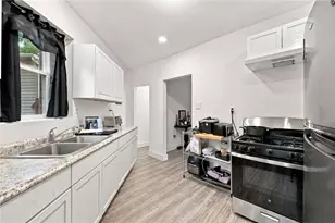 1231 Grotto St, Lincoln Larimer, PA 15206 - Photo 13
