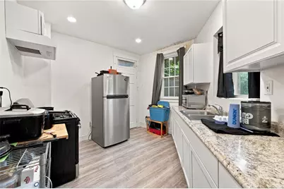 1231 Grotto St, Lincoln Larimer, PA 15206 - Photo 9