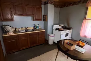 3719 Grant St, West Mifflin, PA 15122 - Photo 7