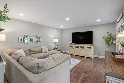 109 Lyndon Ln, Economy, PA 15005 - Photo 7