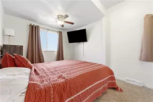 160 Renfer St, Ross Twp, PA 15237 - Photo 9