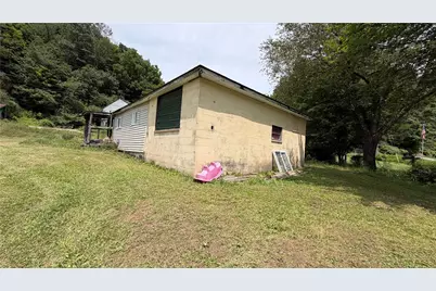 107 Kelly Station Rd, Ford City Boro, PA 16226 - Photo 7