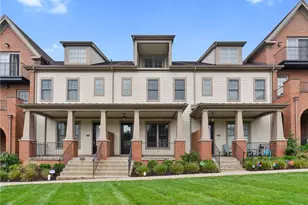 1661 Biltmore Ln, Pittsburgh, PA 15217 - Photo 1