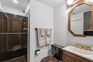 2304 Vermont Ave, West Mifflin, PA 15122 - Photo 21
