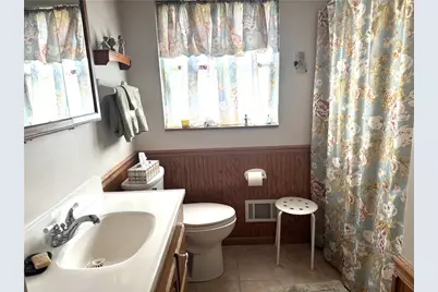 749 Harden Dr, Ross Twp, PA 15229 - Photo 17