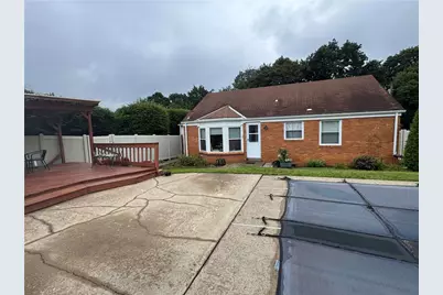749 Harden Dr, Ross Twp, PA 15229 - Photo 5