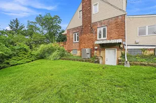 675 Meadow Ln, Rochester, PA 15074 - Photo 29