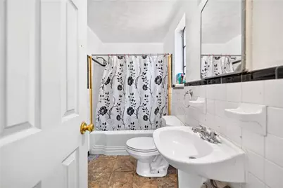 1629 Laketon Rd #1627, Pittsburgh, PA 15221 - Photo 9