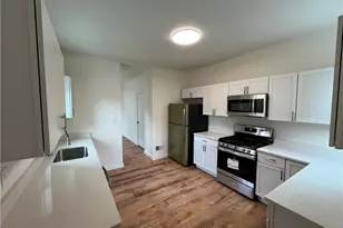 424 Suncrest St, Pittsburgh, PA 15210 - Photo 9
