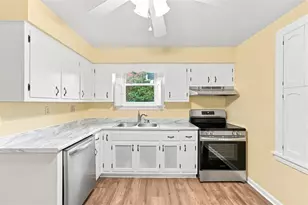 722 Fairview Ave, Irwin, PA 15642 - Photo 9