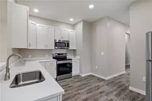 4821 Monongahela St, Pittsburgh, PA 15207 - Photo 13
