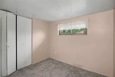 405 Peters Drive, Pittsburgh, PA 15116 - Photo 15
