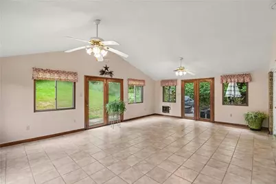 405 Peters Drive, Pittsburgh, PA 15116 - Photo 13
