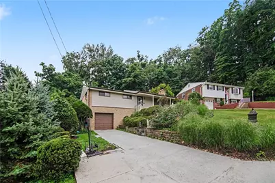 405 Peters Drive, Pittsburgh, PA 15116 - Photo 3