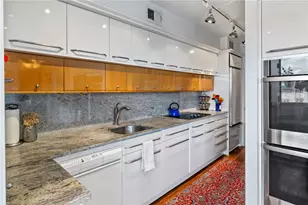 220 N Dithridge, Pittsburgh, PA 15213 - Photo 23