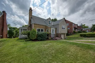 145 Marshall Cir, Pittsburgh, PA 15236 - Photo 3