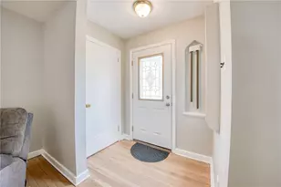 145 Marshall Cir, Pittsburgh, PA 15236 - Photo 5