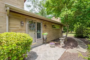 4706 W Lawnview Ave, Pittsburgh, PA 15227 - Photo 3