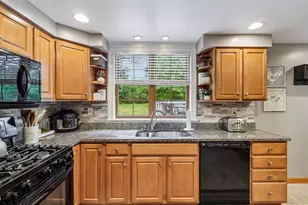 326 Church Rd, Bethel Park, PA 15102 - Photo 17