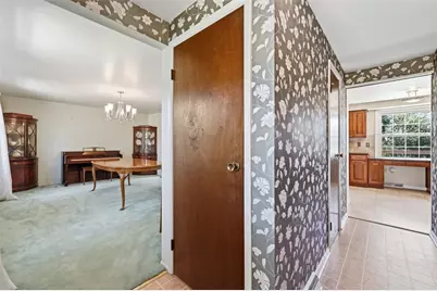 137 Kenney Dr, Leet Township, PA 15143 - Photo 7