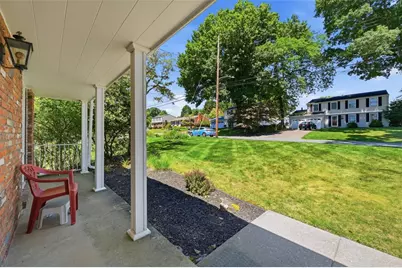 137 Kenney Dr, Leet Township, PA 15143 - Photo 5