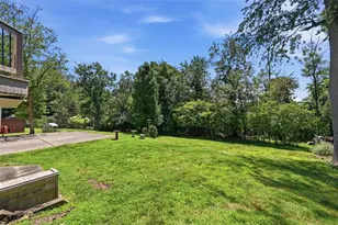 137 Kenney Dr, Leet Township, PA 15143 - Photo 35